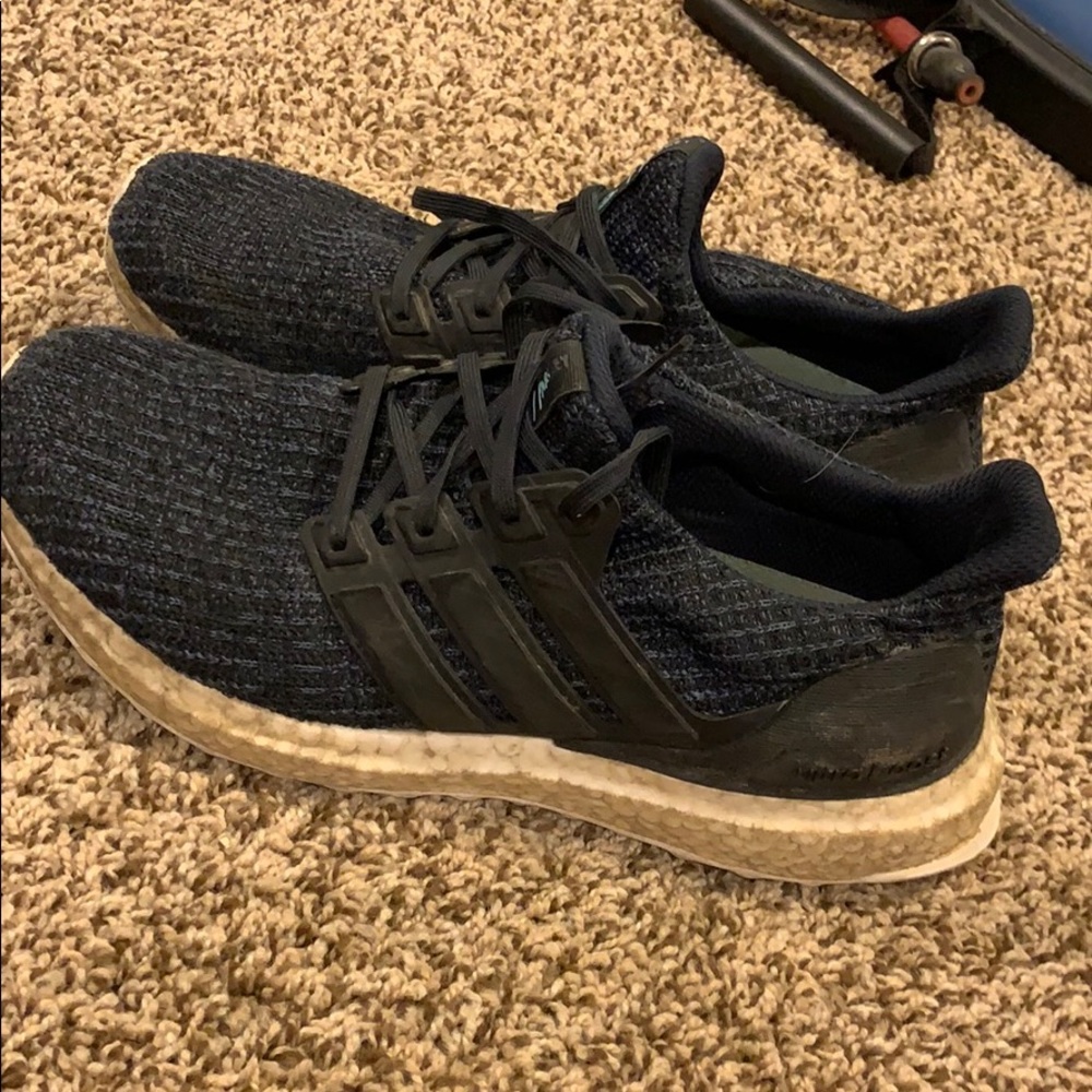Navy blue Ultra boost size 7 used